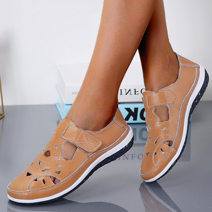 🔥Retro Soft Soled Hollow Sandals