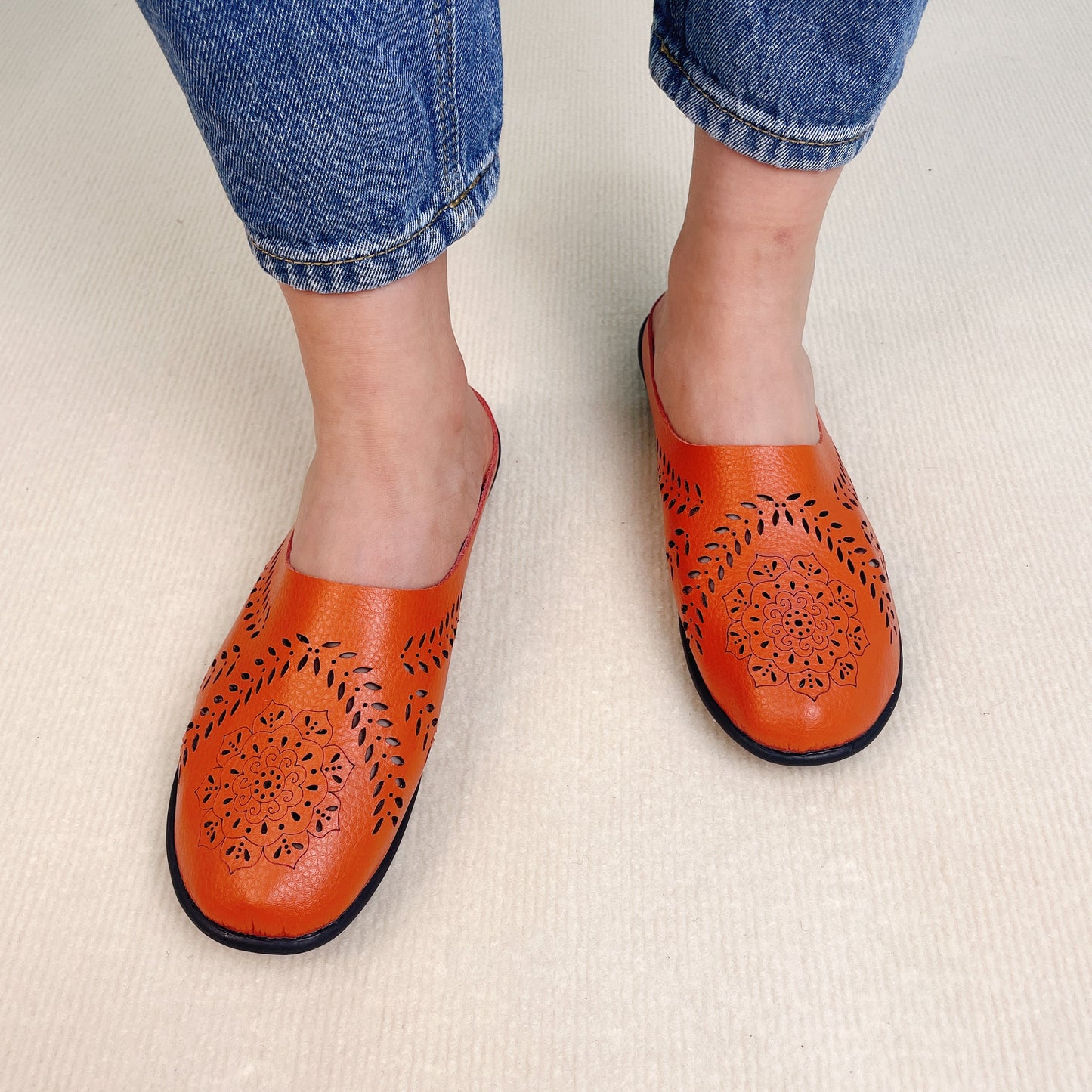 🔥Casual All-match Hollow Slippers 2