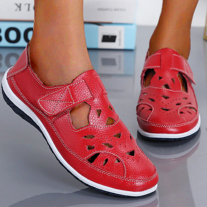 🔥Retro Soft Soled Hollow Sandals