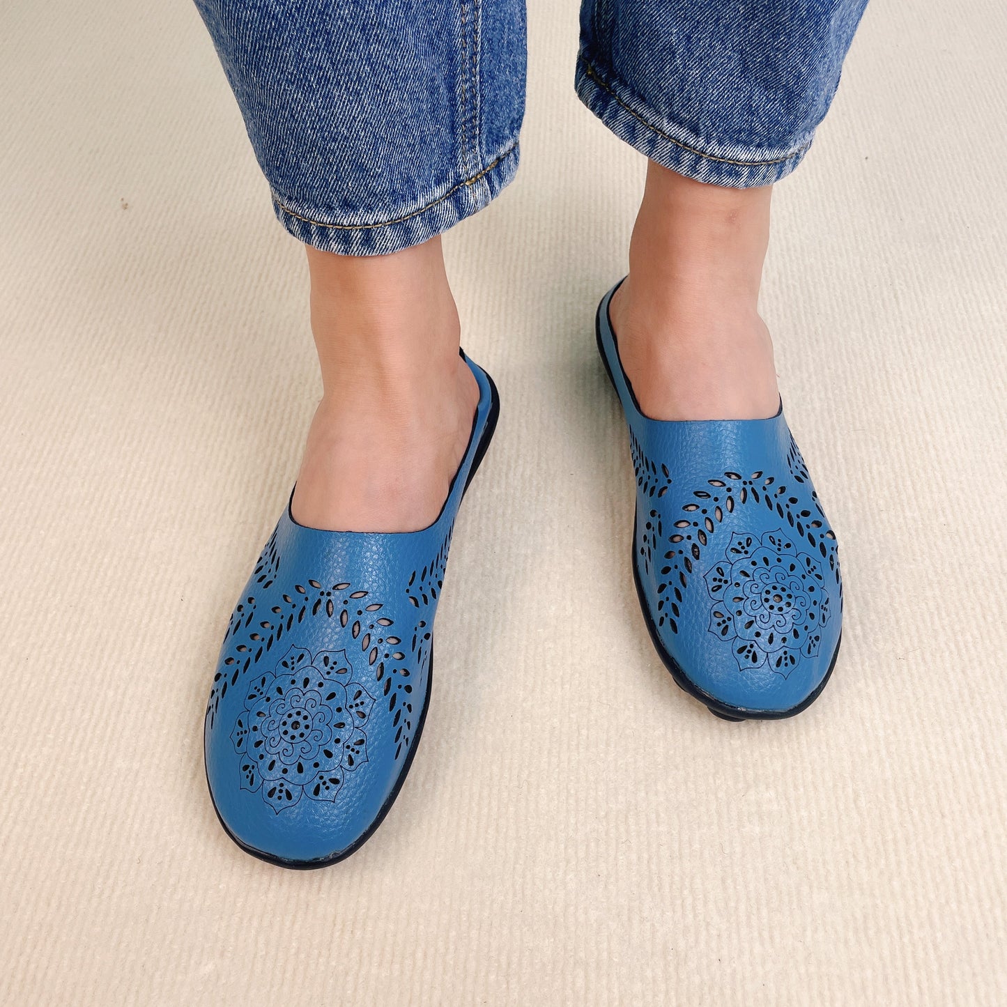 🔥Casual All-match Hollow Slippers 2